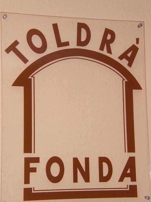 Готель Fonda Toldra Ulldemolins Екстер'єр фото